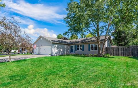 214 Highbridge Trl, Mchenry, IL 60050 photo 3