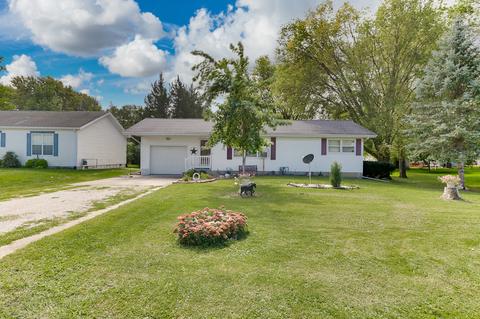 204 W Cooper St, Colfax, IL 61728 photo 2