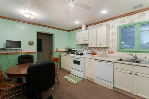 204 W Cooper St, Colfax, IL 61728 photo 12
