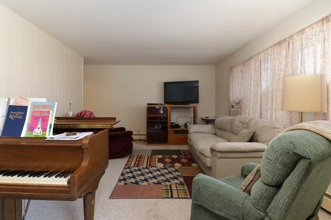 204 W Cooper St, Colfax, IL 61728 photo 4