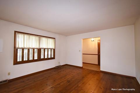 1701 Heather Dr, Aurora, IL 60506 photo 3