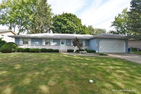 1701 Heather Dr, Aurora, IL 60506 photo 1