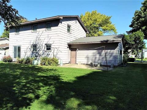 808 26th St, Peru, IL 61354 photo 3