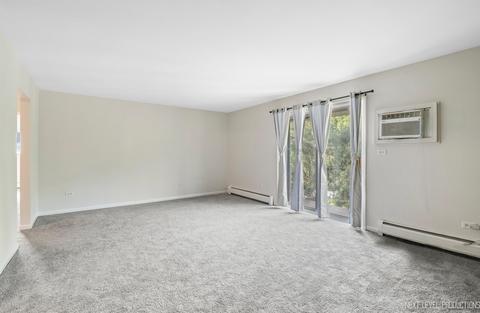 128 E Bailey Rd #J, Naperville, IL 60565 photo 3