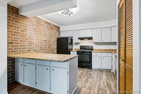 128 E Bailey Rd #J, Naperville, IL 60565 photo 5