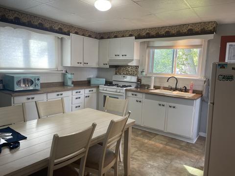 963 Larkin Ave, Elgin, IL 60123 photo 7