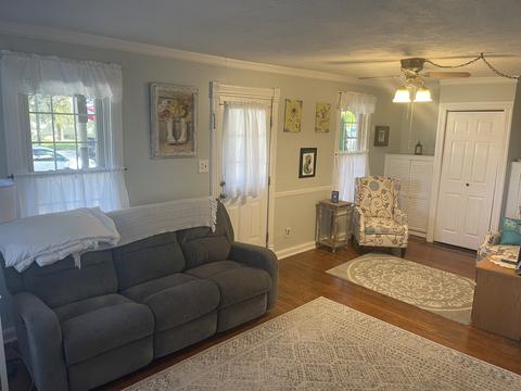963 Larkin Ave, Elgin, IL 60123 photo 5