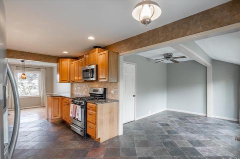 690 Mohave St, Hoffman Estates, IL 60169 photo 11