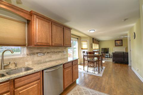 2007 Woodhaven Dr, Bartlett, IL 60103 photo 10