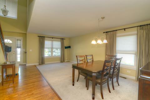 2007 Woodhaven Dr, Bartlett, IL 60103 photo 5