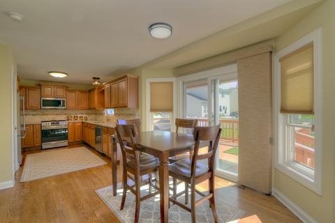 2007 Woodhaven Dr, Bartlett, IL 60103 photo 9