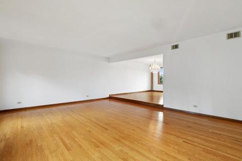 8401 S Park Ave, Burr Ridge, IL 60527 photo 5