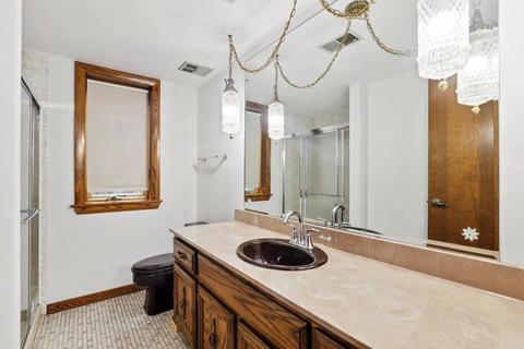8401 S Park Ave, Burr Ridge, IL 60527 photo 19