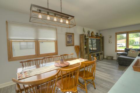 945 Balsam Ln, Bartlett, IL 60103 photo 6