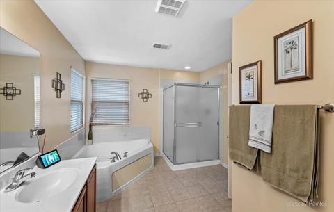 239 Pawtucket Ave, Elgin, IL 60124 photo 34