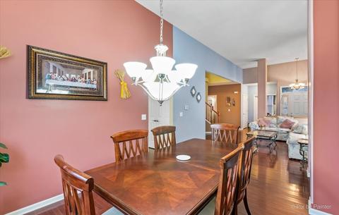 239 Pawtucket Ave, Elgin, IL 60124 photo 10
