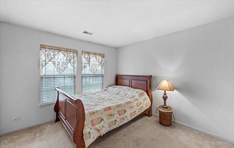 239 Pawtucket Ave, Elgin, IL 60124 photo 20