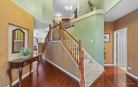 239 Pawtucket Ave, Elgin, IL 60124 photo 8