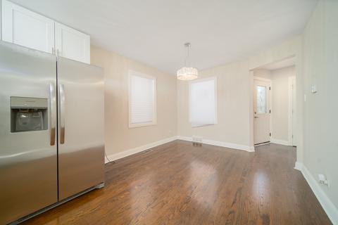 7600 S Artesian Ave, Chicago, IL 60652 photo 10