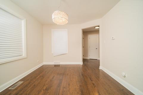 7600 S Artesian Ave, Chicago, IL 60652 photo 4