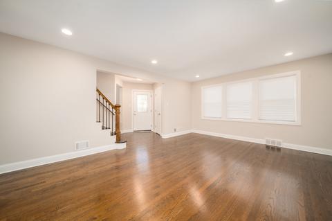 7600 S Artesian Ave, Chicago, IL 60652 photo 3