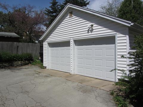 1403 S Low St, Bloomington, IL 61701 photo 9