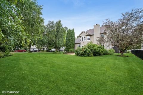 2499 Hayloft Ln, Elgin, IL 60124 photo 2