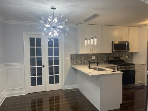 8739 S Merrill Ave, Chicago, IL 60617 photo 9