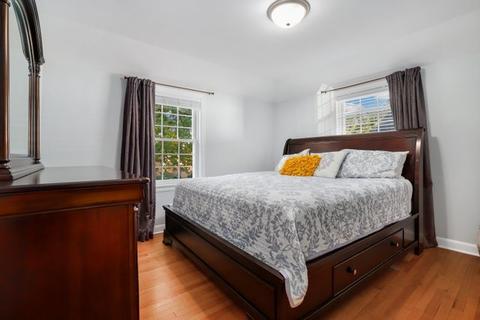 520 Rose Ave, Des Plaines, IL 60016 photo 20