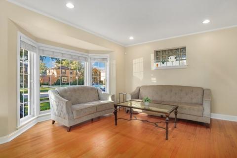520 Rose Ave, Des Plaines, IL 60016 photo 3