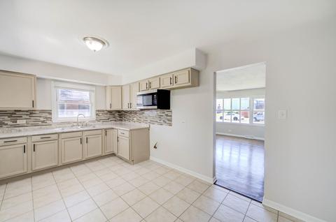 16331 California Ave, Markham, IL 60428 photo 8