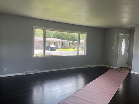 910 S Hugh St, Plano, IL 60545 photo 3