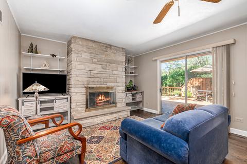 1814 E Sitka Ln, Mount Prospect, IL 60056 photo 6