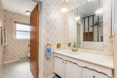 1814 E Sitka Ln, Mount Prospect, IL 60056 photo 19