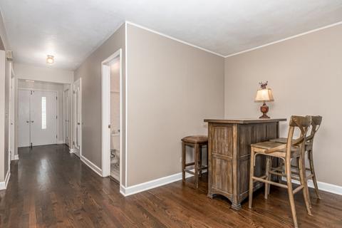 1814 E Sitka Ln, Mount Prospect, IL 60056 photo 5