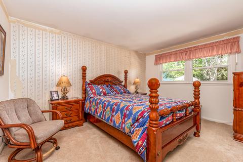 1814 E Sitka Ln, Mount Prospect, IL 60056 photo 16