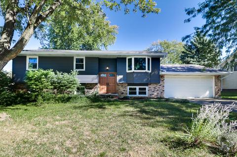 112 Camelot Dr, Bloomington, IL 61704 photo 1
