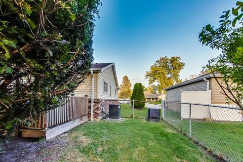 820 Cumberland St, Hoffman Estates, IL 60169 photo 28