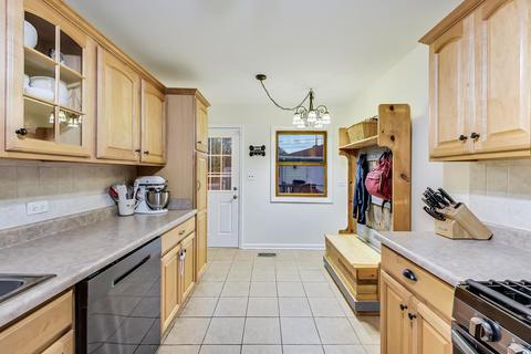 820 Cumberland St, Hoffman Estates, IL 60169 photo 10