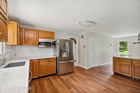 14933 Mill Rd, Capron, IL 61012 photo 4