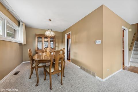 238 Michael Mnr, Glenview, IL 60025 photo 5