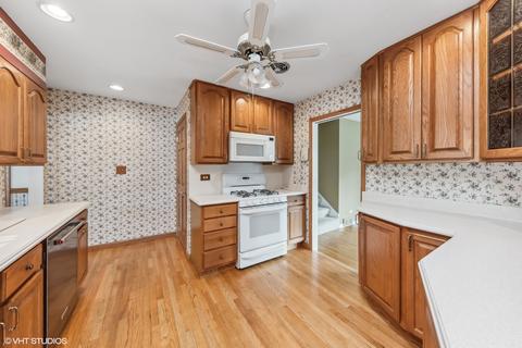238 Michael Mnr, Glenview, IL 60025 photo 7