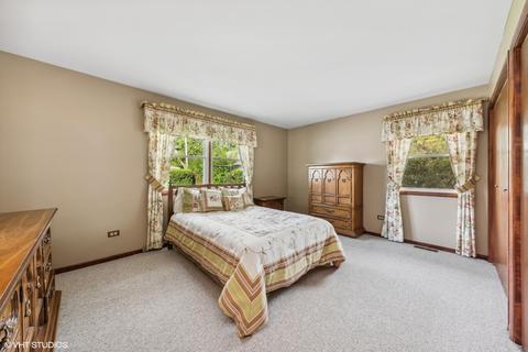 238 Michael Mnr, Glenview, IL 60025 photo 9