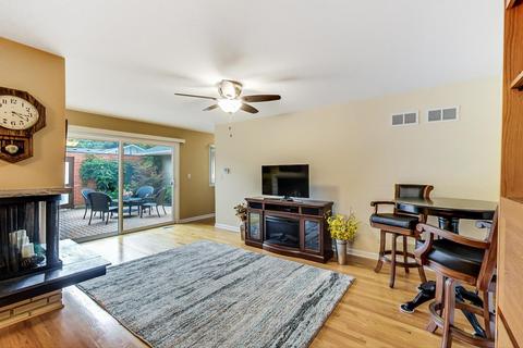 1 Stirling Ln, Rolling Meadows, IL 60008 photo 13