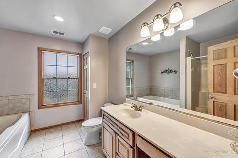 3911 Wilke Rd, Rolling Meadows, IL 60008 photo 19