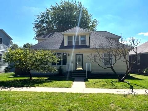225 W Devlin St, Spring Valley, IL 61362 photo 1