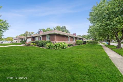 547 Eichler Dr, West Dundee, IL 60118 photo 2