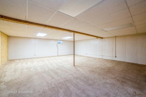 547 Eichler Dr, West Dundee, IL 60118 photo 17