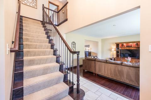 403 S Meier Rd, Mount Prospect, IL 60056 photo 3