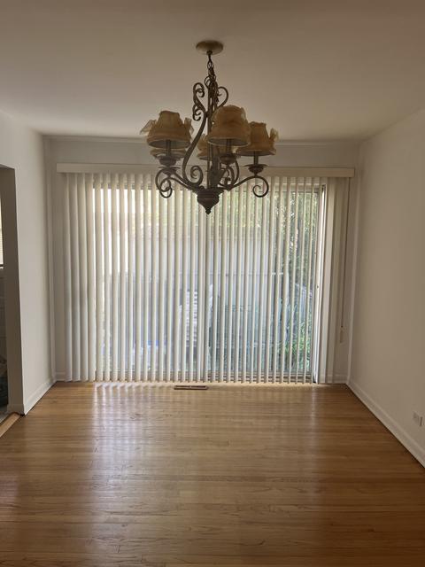 8812 Dee Rd, Des Plaines, IL 60016 photo 3